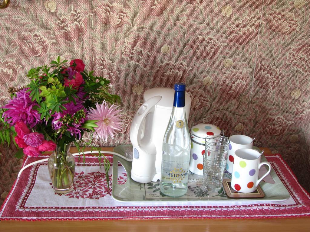 Chambre D'Hotes Des Monedieres Bed & Breakfast Treignac Екстериор снимка