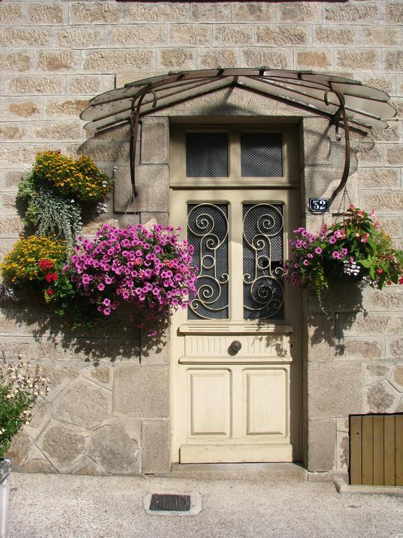 Chambre D'Hotes Des Monedieres Bed & Breakfast Treignac Екстериор снимка