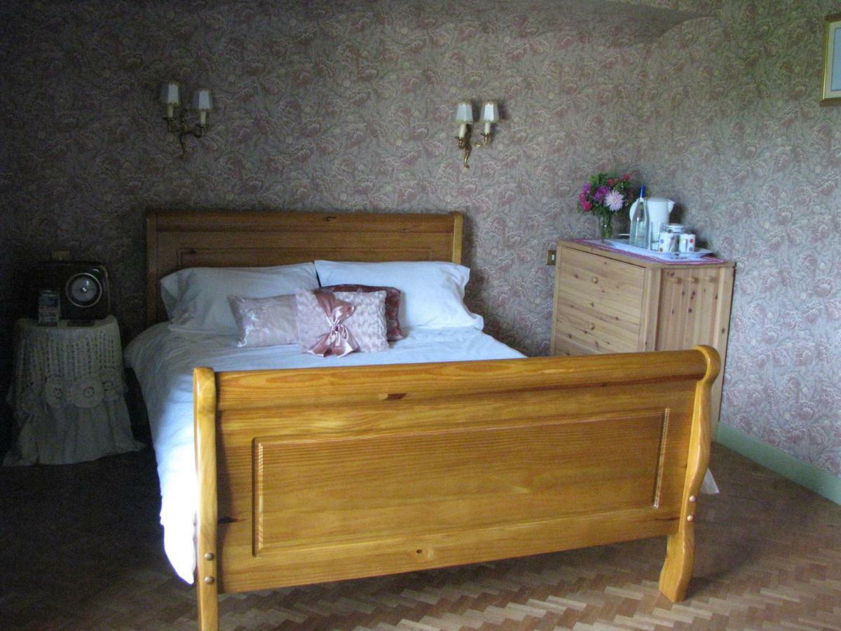 Chambre D'Hotes Des Monedieres Bed & Breakfast Treignac Екстериор снимка
